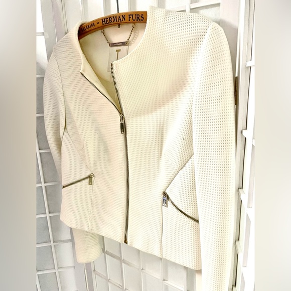 Size 2 Ted Baker cream blazer - Picture 5 of 5